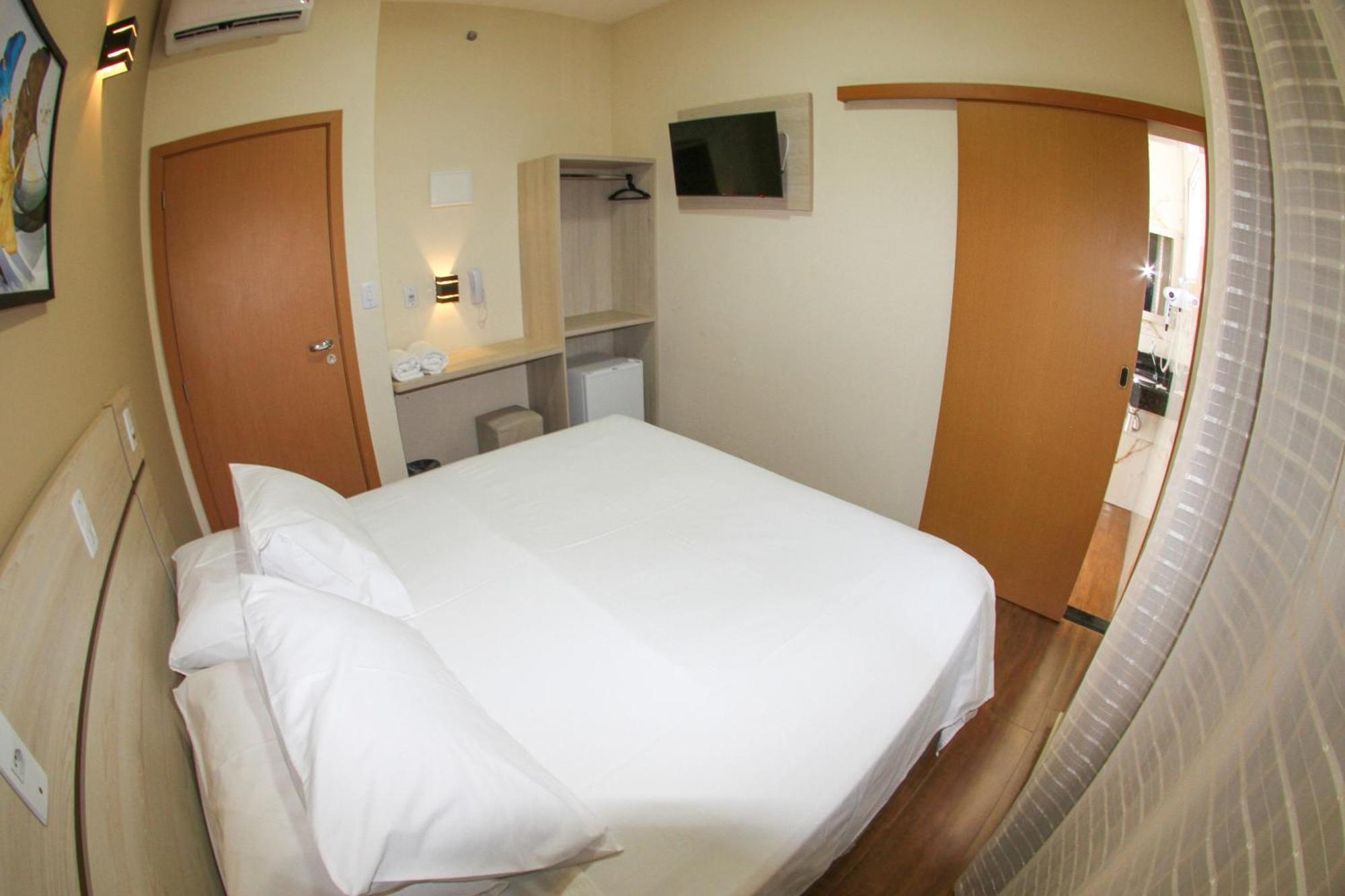 Hotel Maria da Fé Aparecida  Extérieur photo